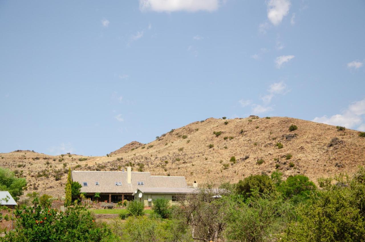 Desert Dew Guest House Hutchinson Exterior photo